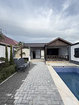 Satılır 4 otaqlı həyət evi 150 m²