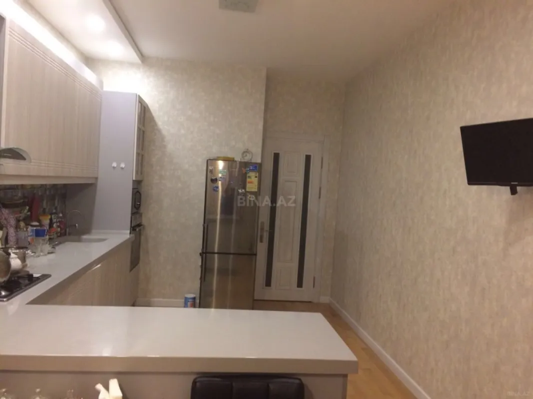 Satılır 3 otaqlı mənzil 123 m²