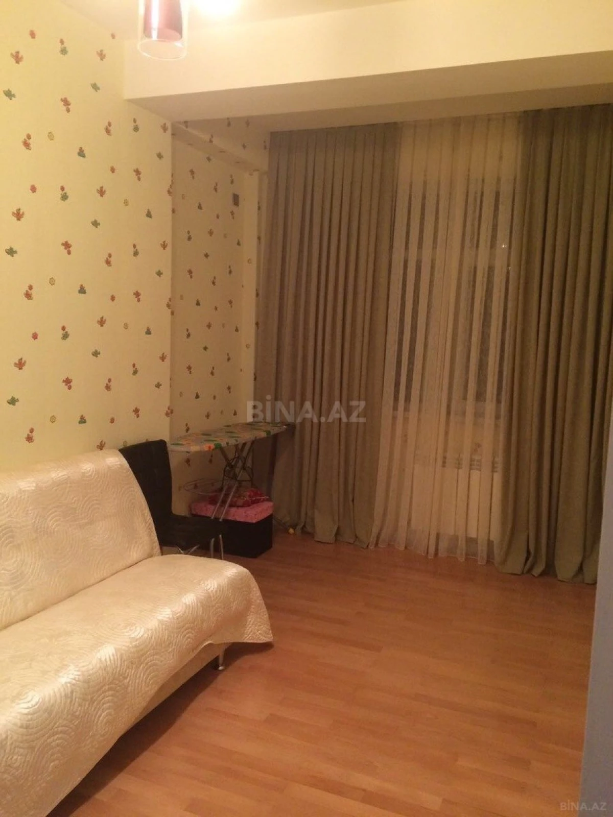 Satılır 3 otaqlı mənzil 123 m²