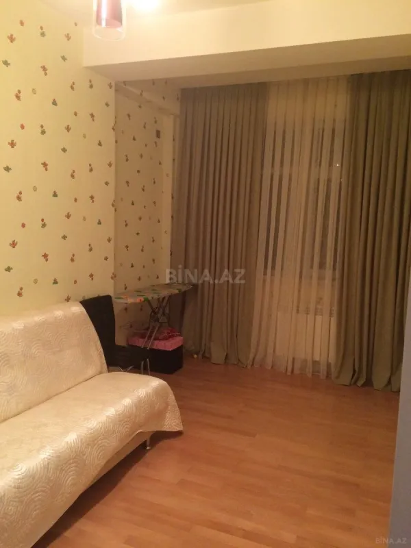 Satılır 3 otaqlı mənzil 123 m²