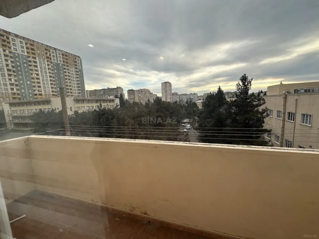 Kirayə verilir 2 otaqlı mənzil 85 m²