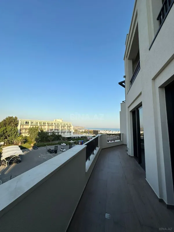 Satılır 3 otaqlı mənzil 153 m²
