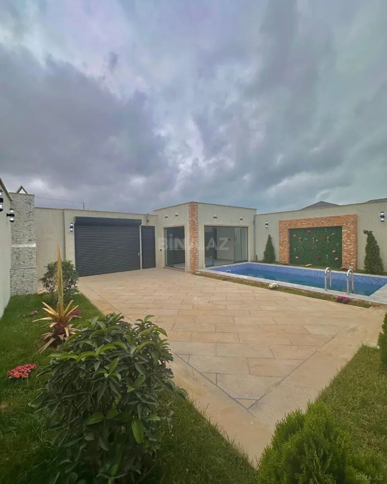 Satılır 4 otaqlı həyət evi 170 m²