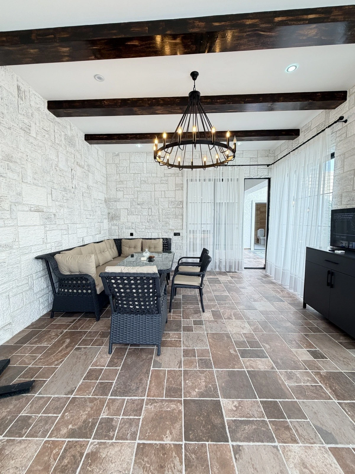 Satılır 6 otaqlı həyət evi 450 m²