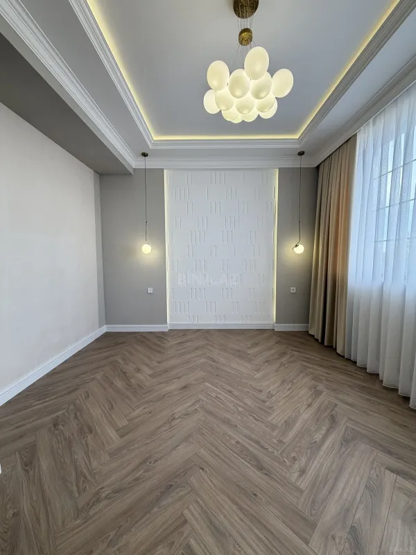Satılır 6 otaqlı həyət evi 450 m²