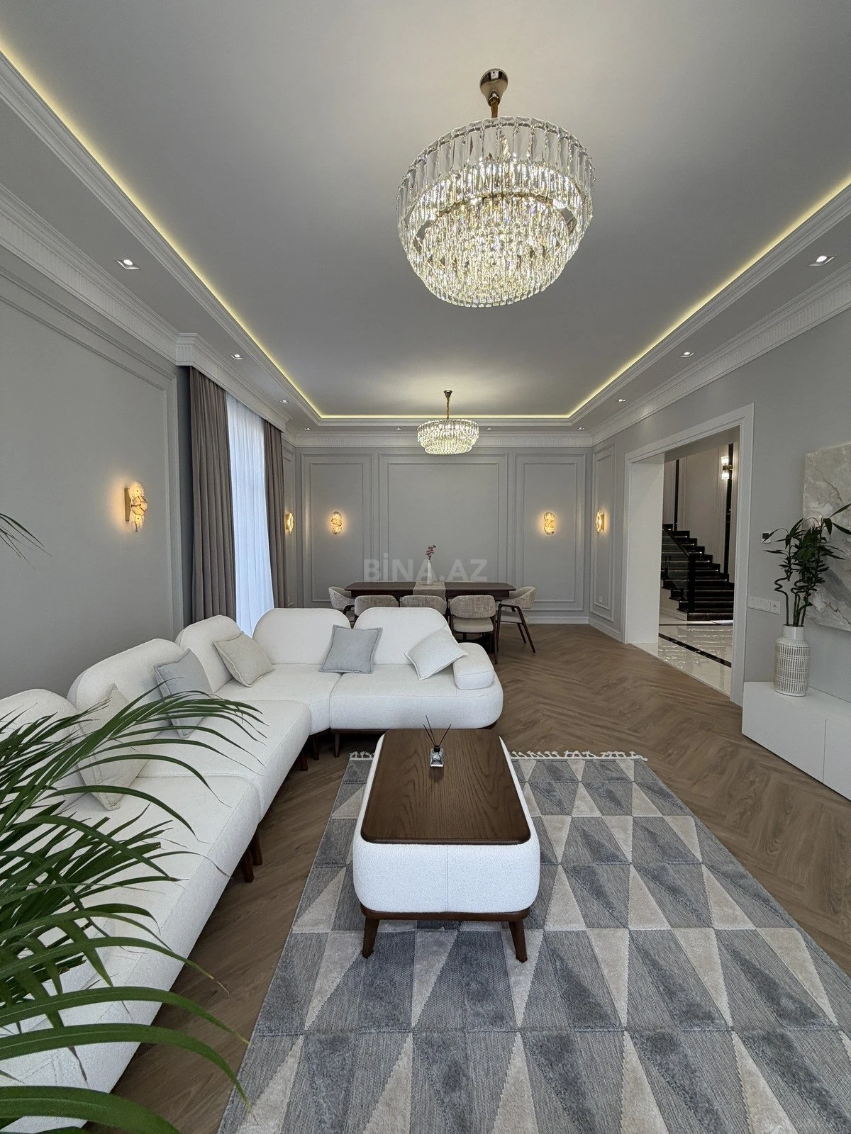Satılır 6 otaqlı həyət evi 450 m²