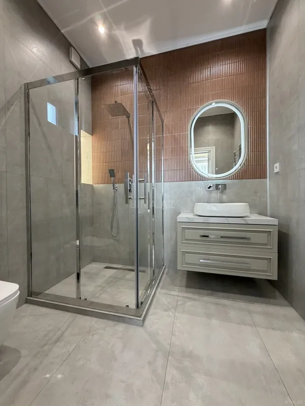 Satılır 6 otaqlı həyət evi 450 m²