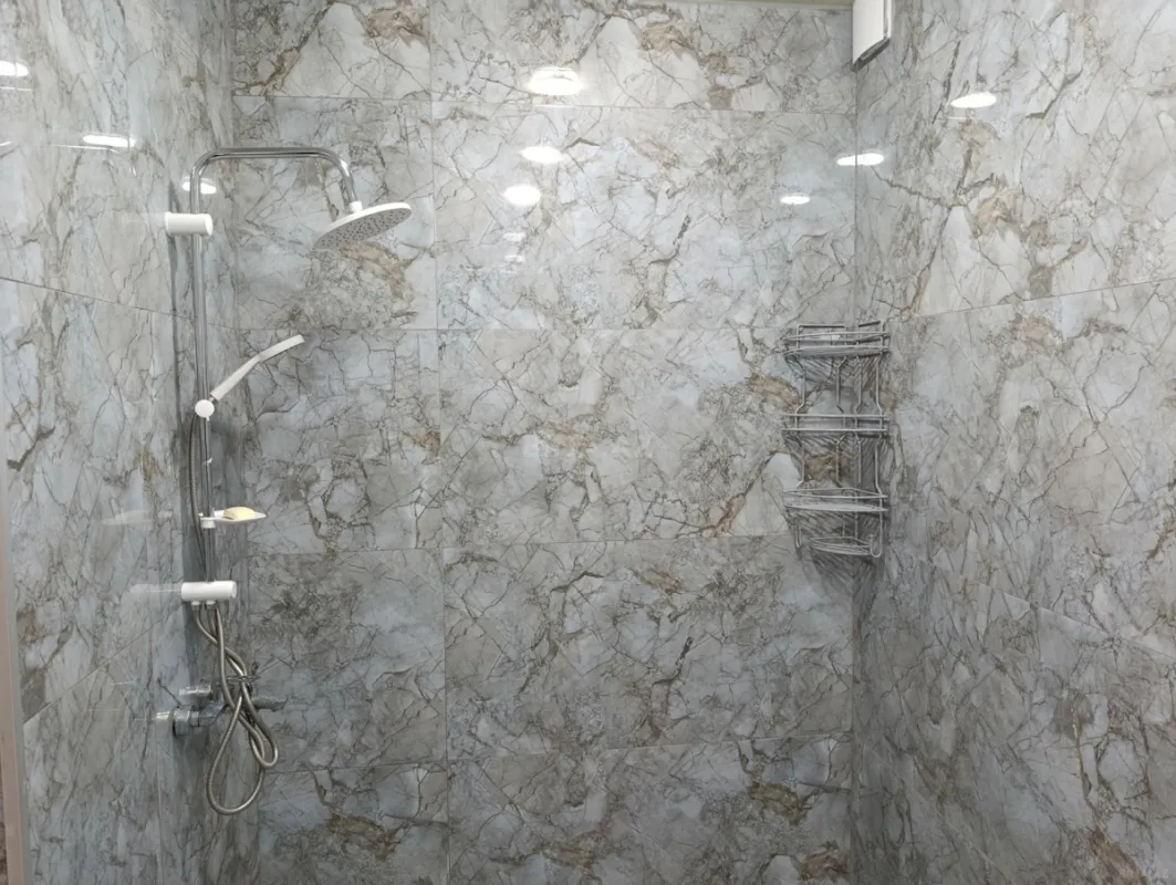 Satılır 8 otaqlı həyət evi 200 m²