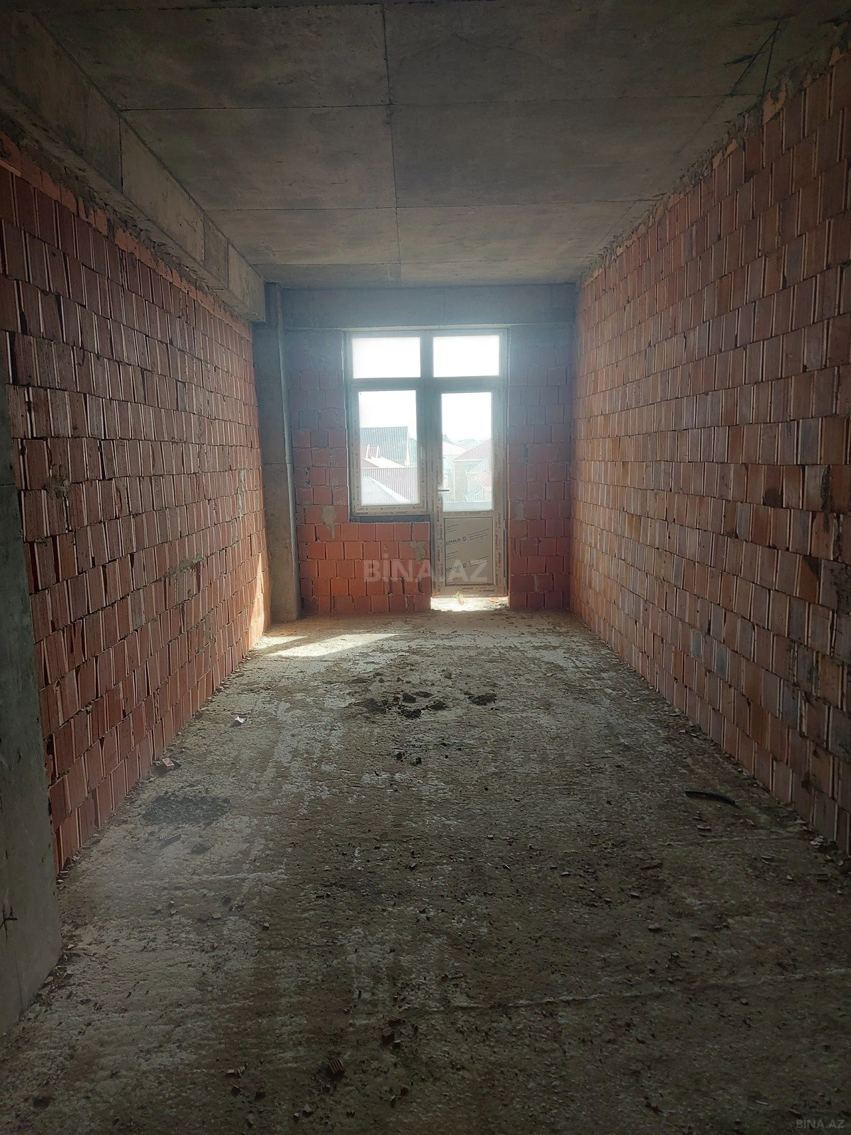 Satılır 2 otaqlı mənzil 68.7 m²