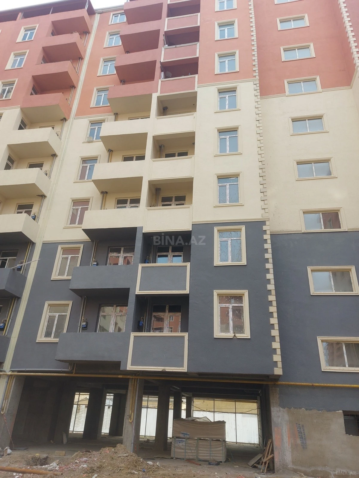 Satılır 2 otaqlı mənzil 68.7 m²
