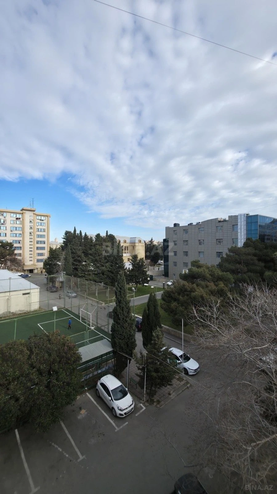 Satılır 3 otaqlı mənzil 123 m²