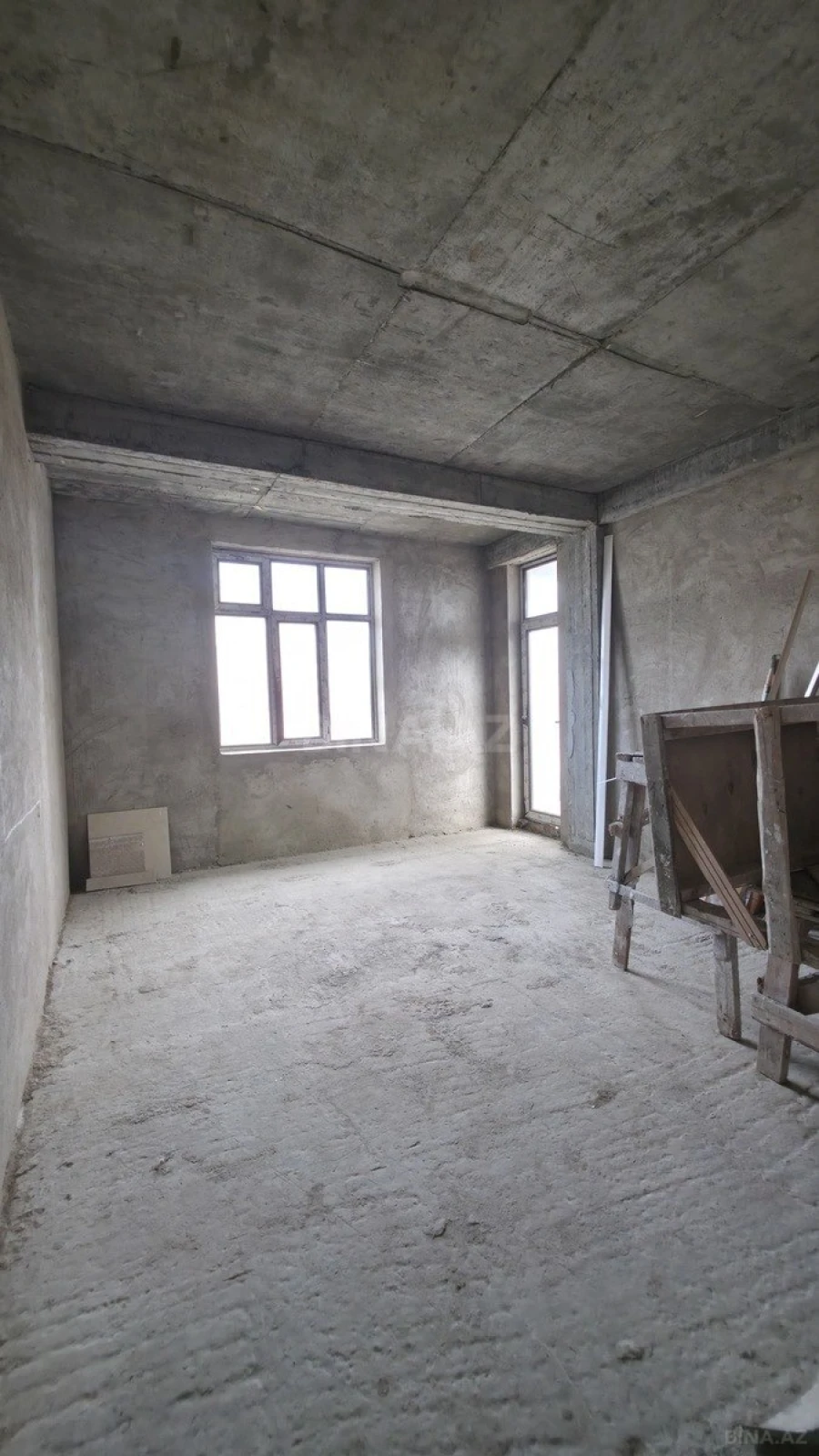 Satılır 3 otaqlı mənzil 123 m²