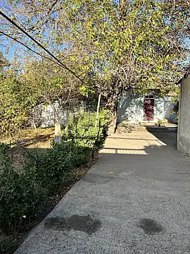 Satılır 5 otaqlı həyət evi 144 m²