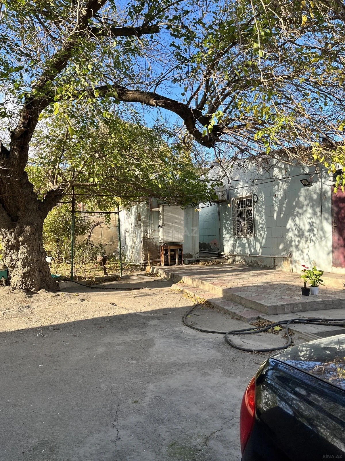 Satılır 5 otaqlı həyət evi 144 m²