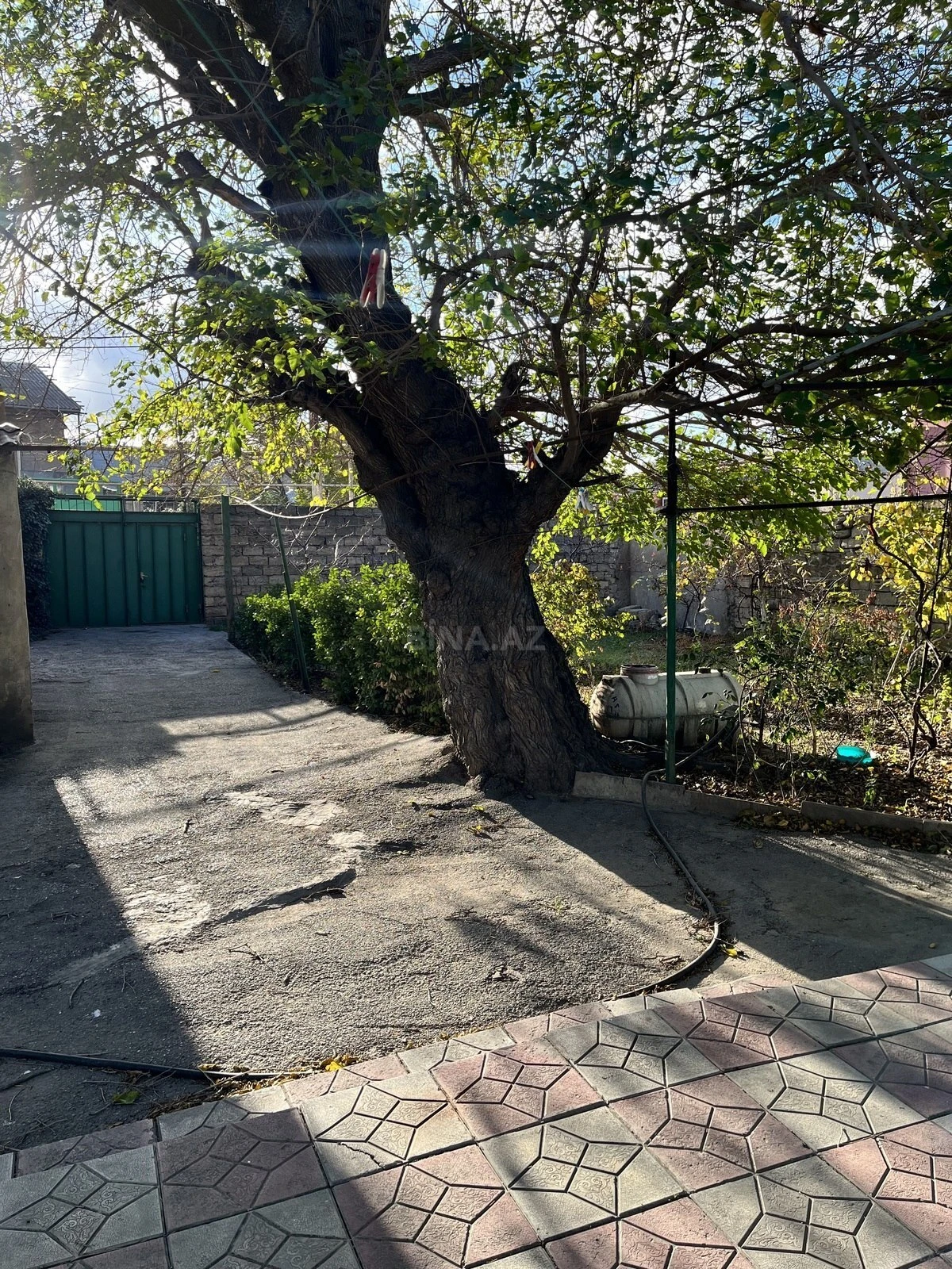 Satılır 5 otaqlı həyət evi 144 m²