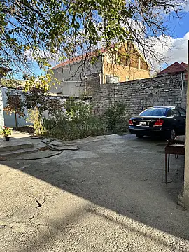 Satılır 5 otaqlı həyət evi 144 m²