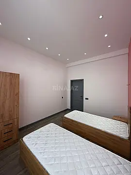 Satılır 5 otaqlı həyət evi 180 m²