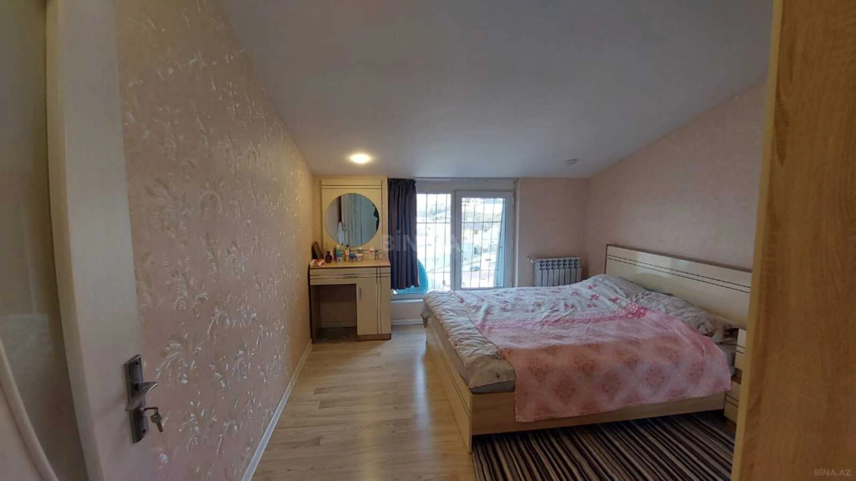 Satılır 2 otaqlı mənzil 64 m²