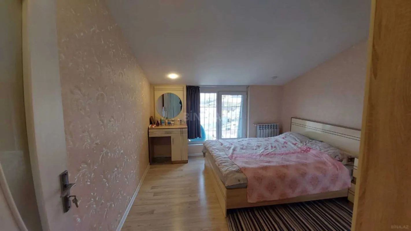 Satılır 2 otaqlı mənzil 64 m²