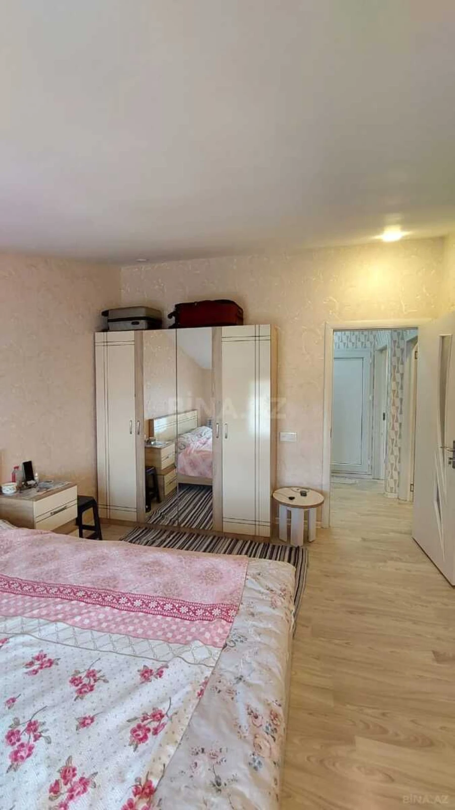 Satılır 2 otaqlı mənzil 64 m²