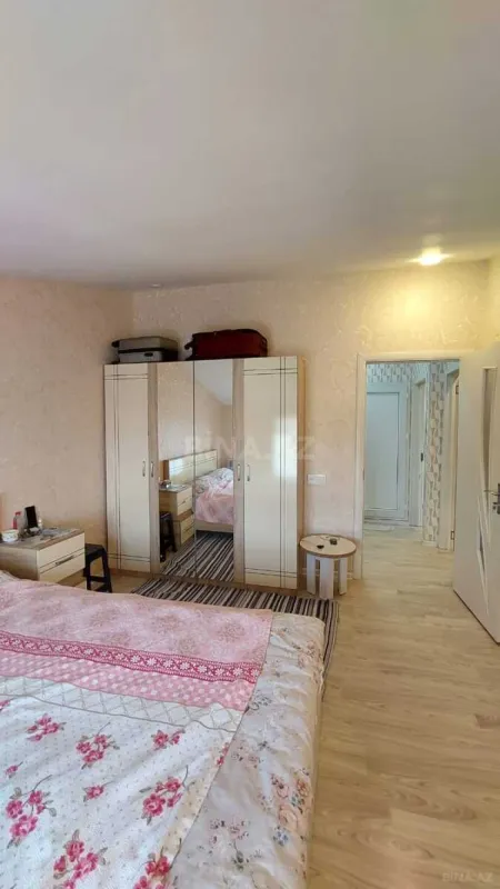 Satılır 2 otaqlı mənzil 64 m²