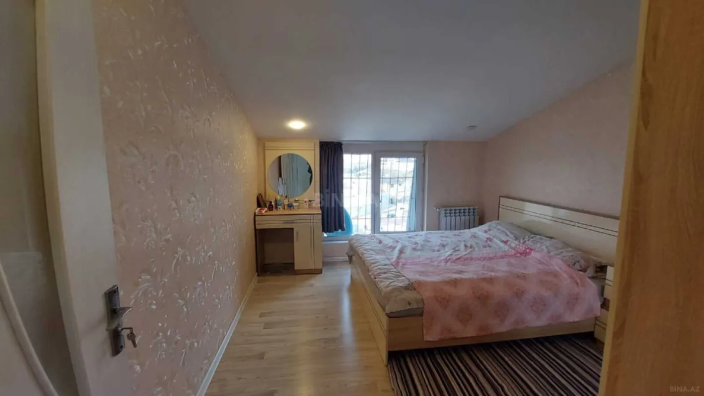 Satılır 2 otaqlı mənzil 64 m²