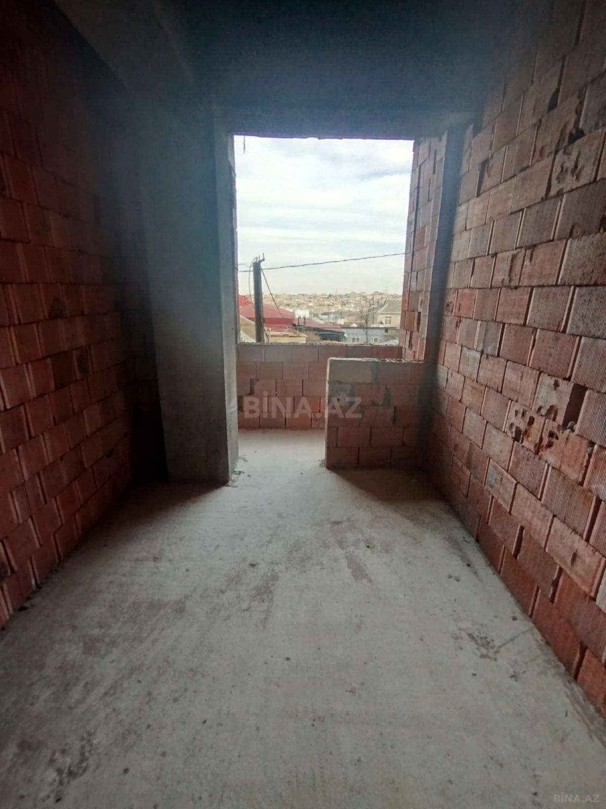 Satılır 1 otaqlı mənzil 43 m²