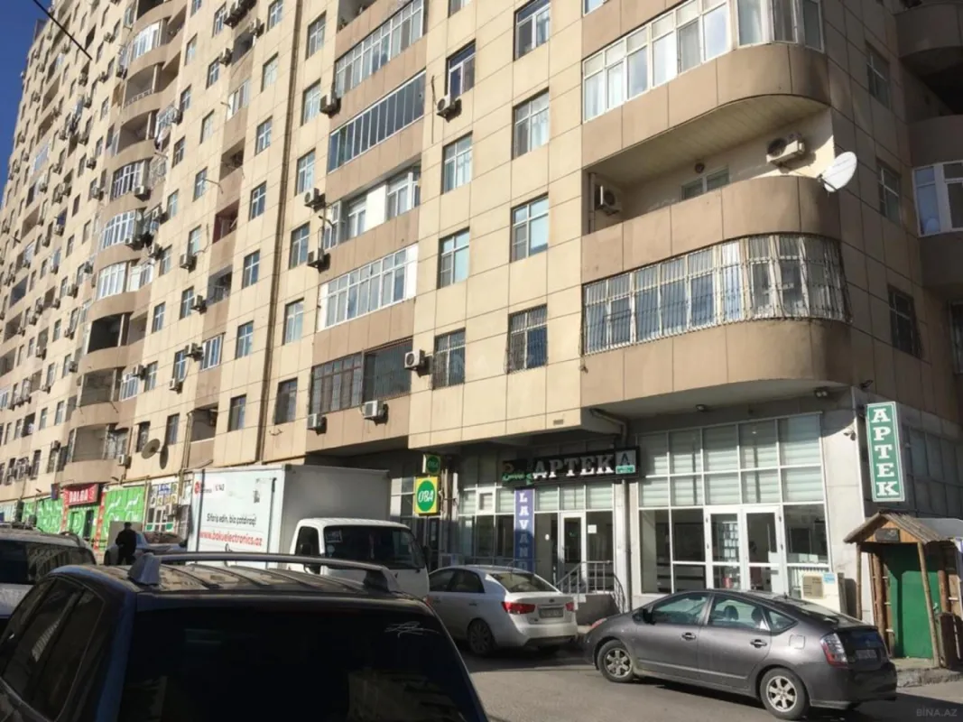 Satılır 3 otaqlı mənzil 125 m²