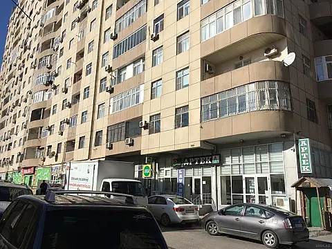 Satılır 3 otaqlı mənzil 125 m² — Bakı, İnşaatçılar 3 otaq 125.00 m²