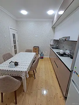 Satılır 4 otaqlı həyət evi 124 m²