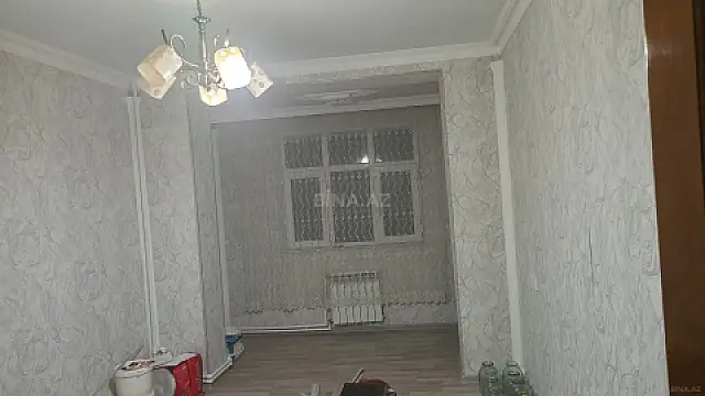 Satılır 4 otaqlı mənzil 100 m²
