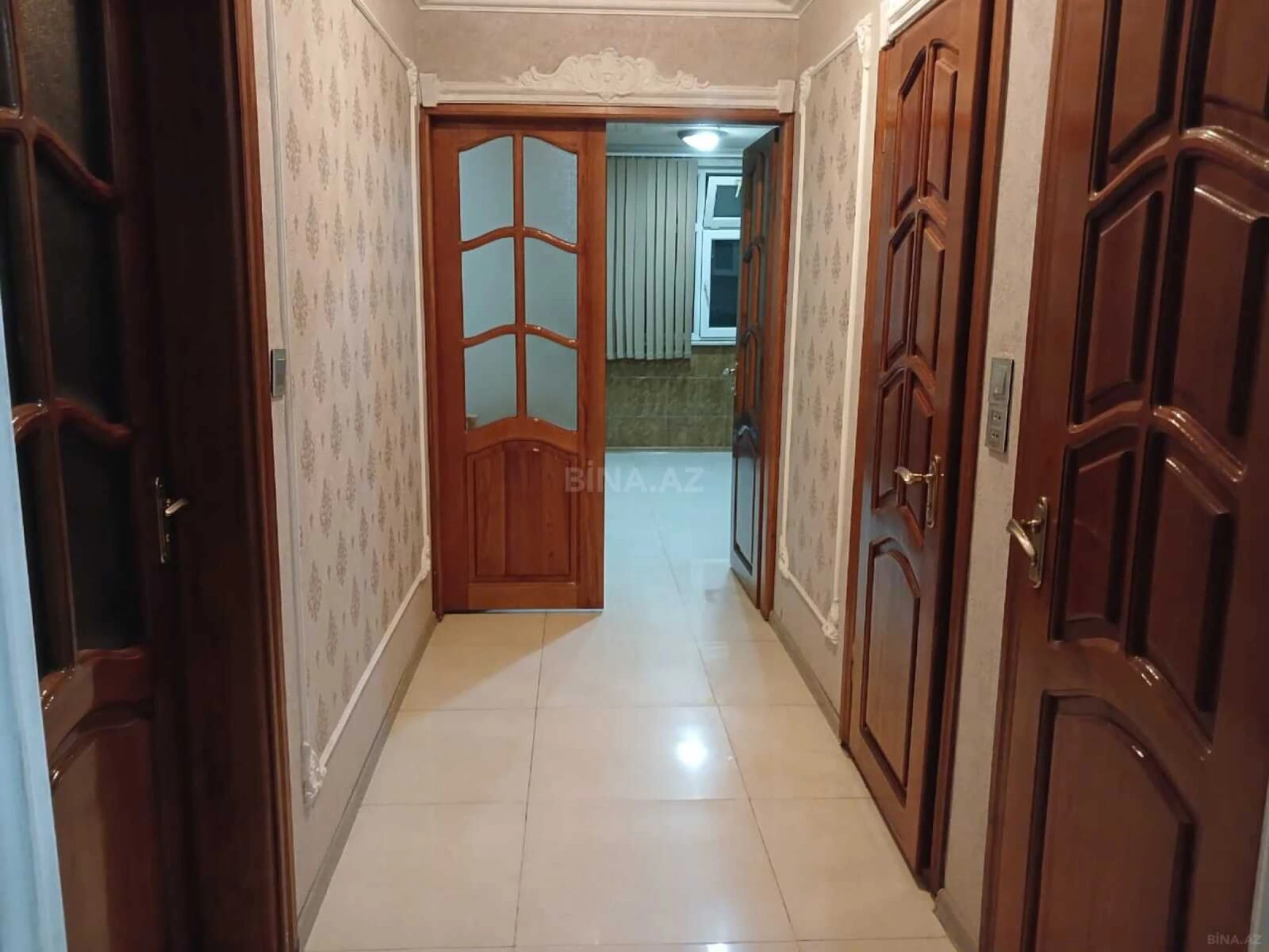 Satılır 4 otaqlı mənzil 100 m²