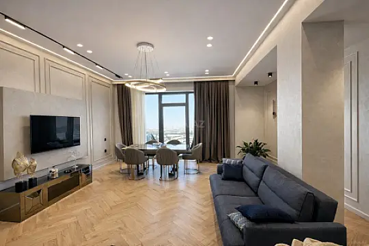 Satılır 2 otaqlı mənzil 101 m²