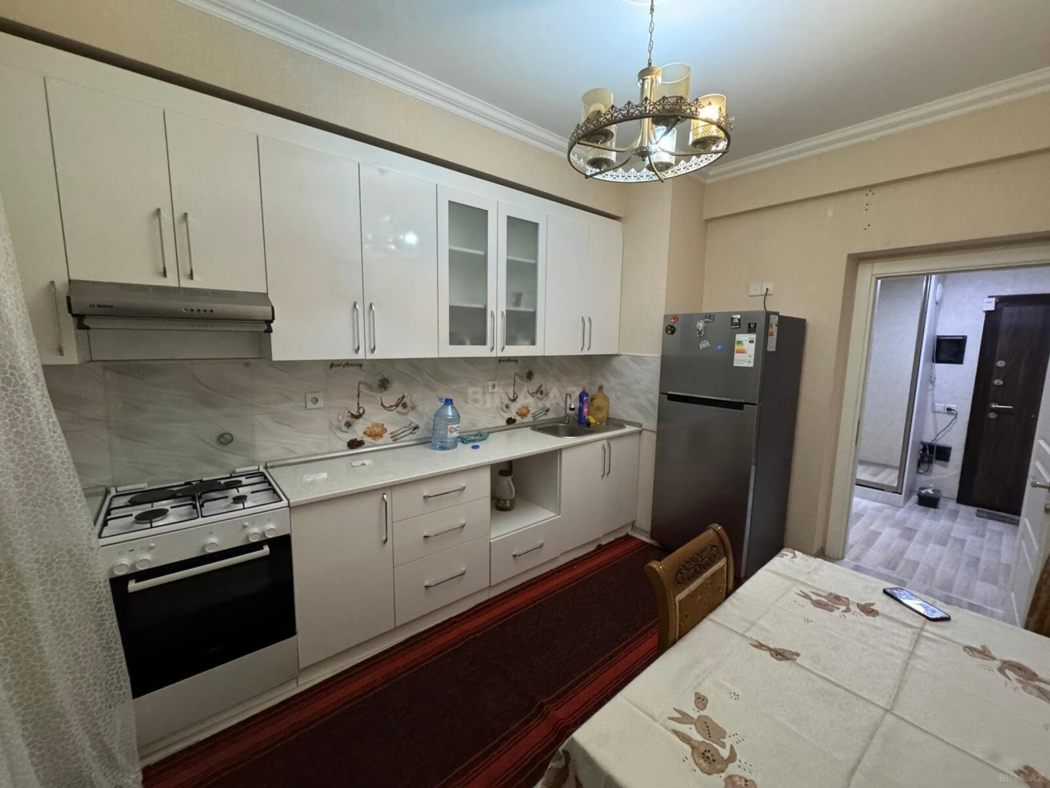 Satılır 2 otaqlı mənzil 72 m²