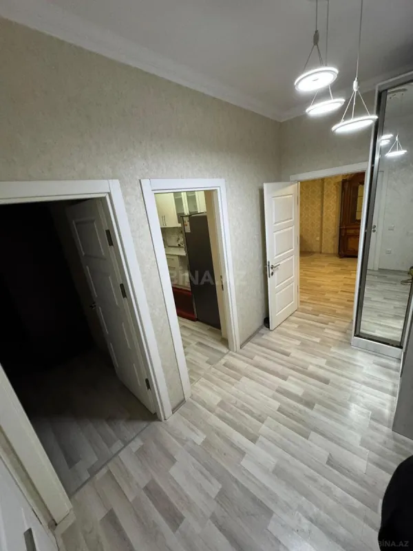 Satılır 2 otaqlı mənzil 72 m²