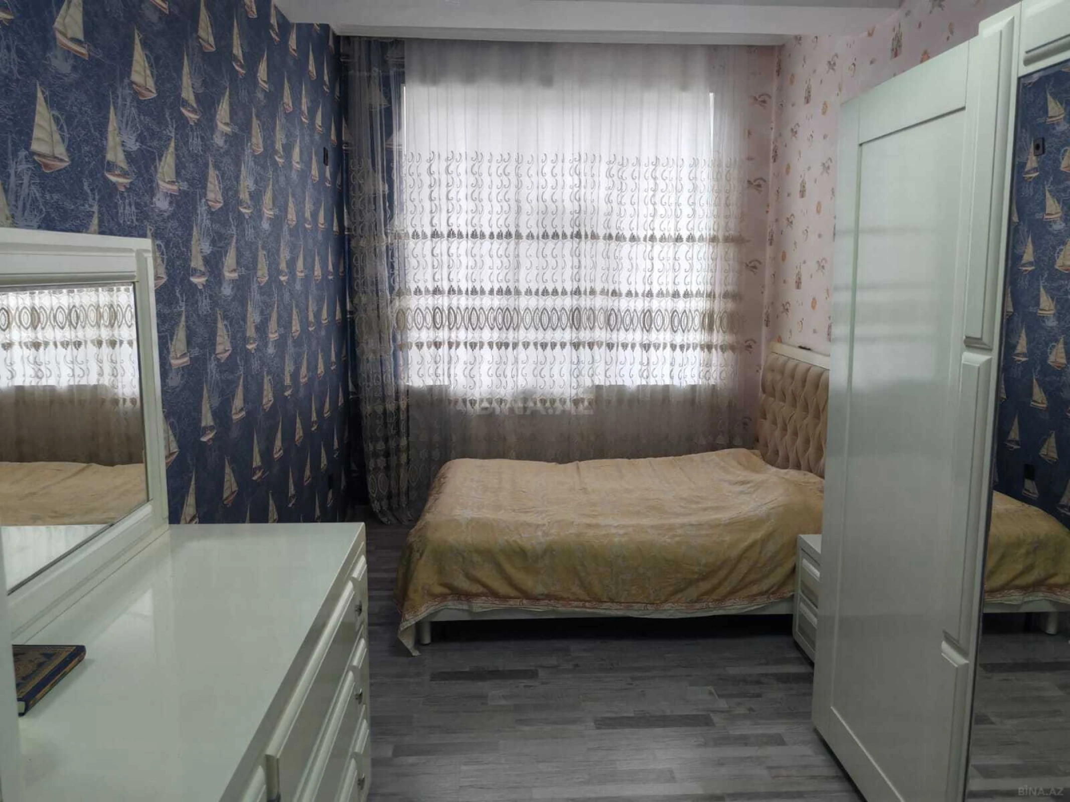 Satılır 4 otaqlı mənzil 117 m²