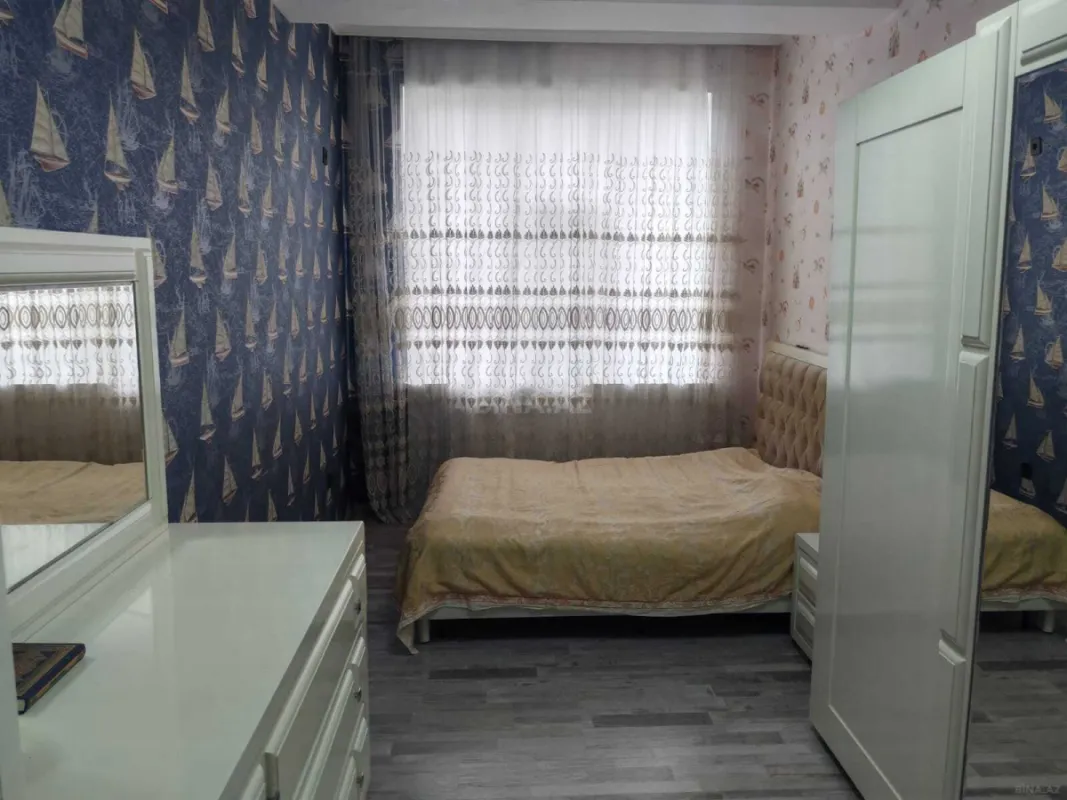 Satılır 4 otaqlı mənzil 117 m²
