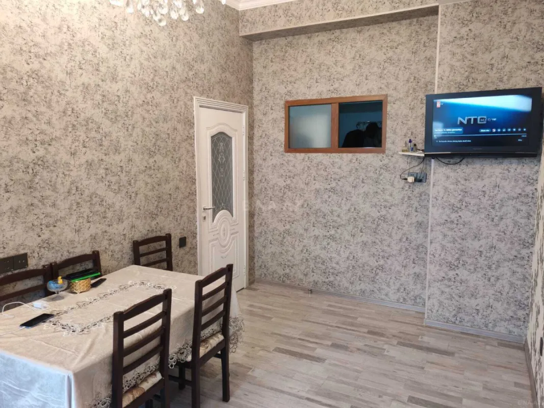 Satılır 4 otaqlı mənzil 117 m²