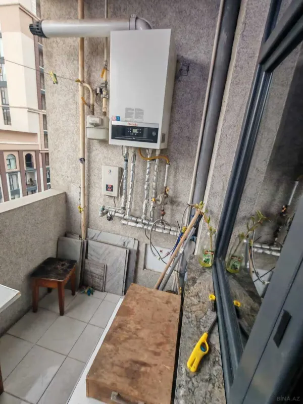 Satılır 4 otaqlı mənzil 117 m²