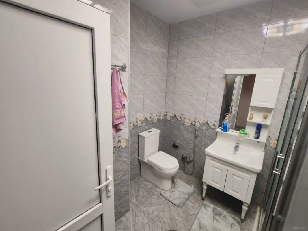 Satılır 4 otaqlı mənzil 117 m²