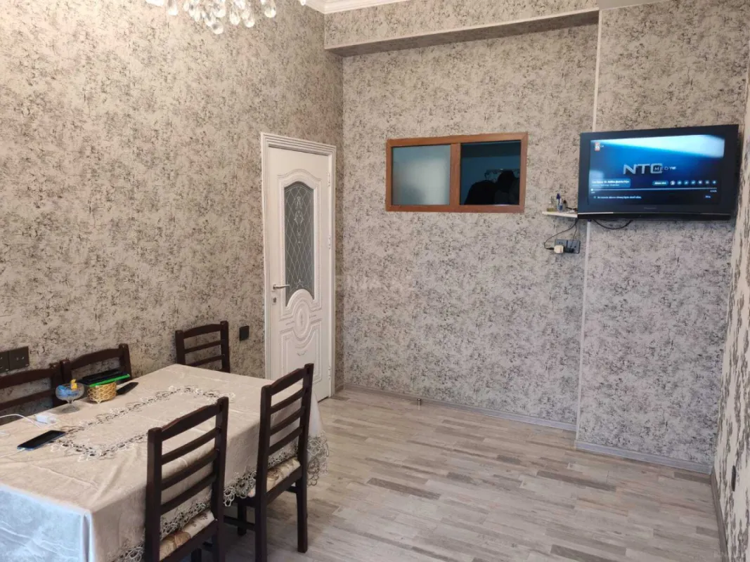 Satılır 4 otaqlı mənzil 117 m²