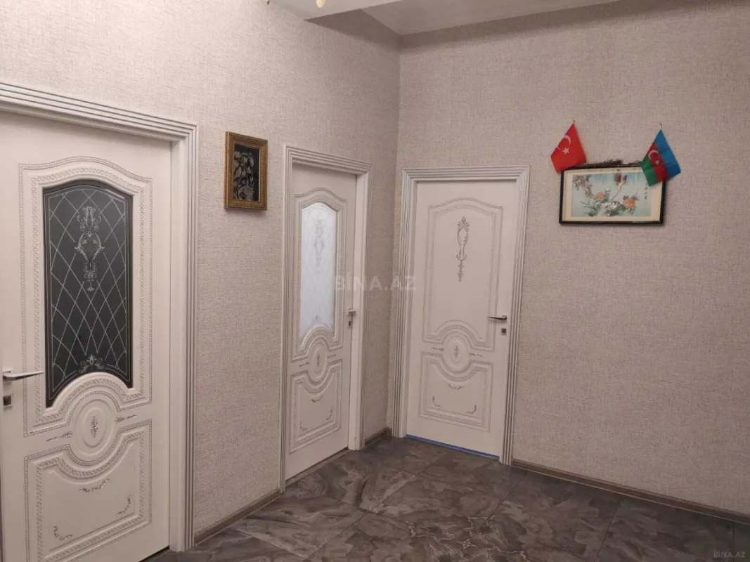 Satılır 4 otaqlı mənzil 117 m²