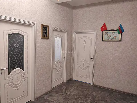 Satılır 4 otaqlı mənzil 117 m²