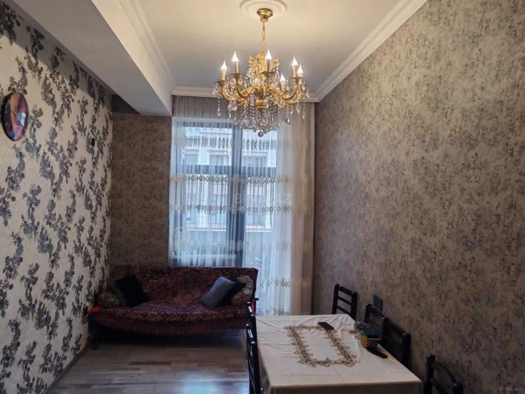 Satılır 4 otaqlı mənzil 117 m²
