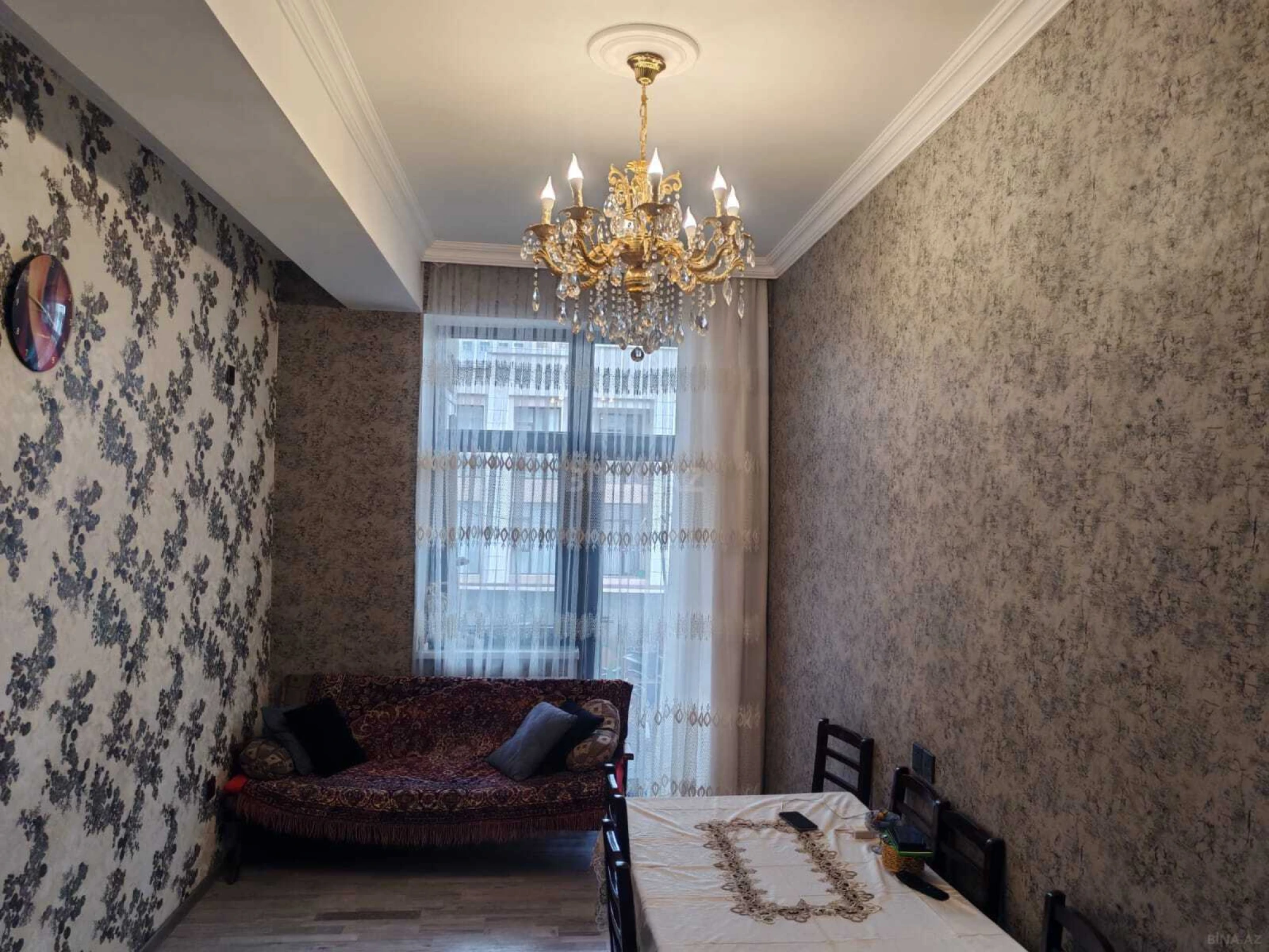 Satılır 4 otaqlı mənzil 117 m²