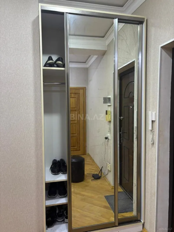 Kirayə verilir 3 otaqlı mənzil 140 m²