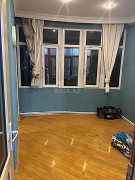 Kirayə verilir 3 otaqlı mənzil 140 m²