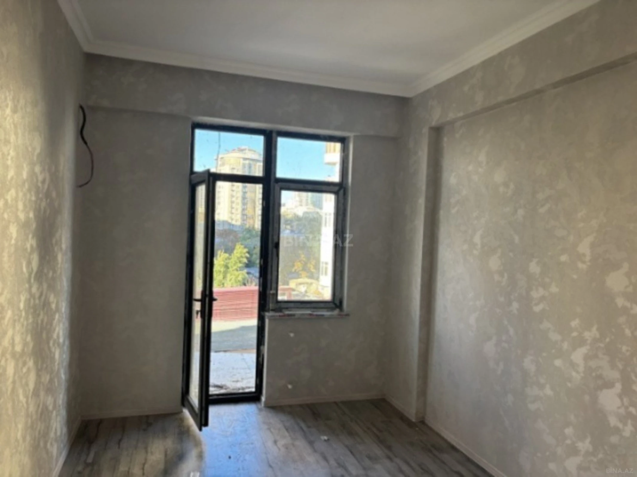 Satılır 2 otaqlı mənzil 60 m²