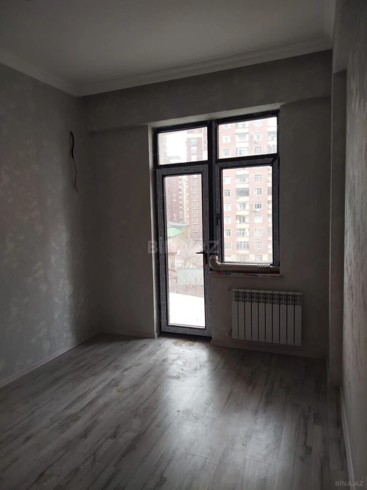 Satılır 2 otaqlı mənzil 60 m²