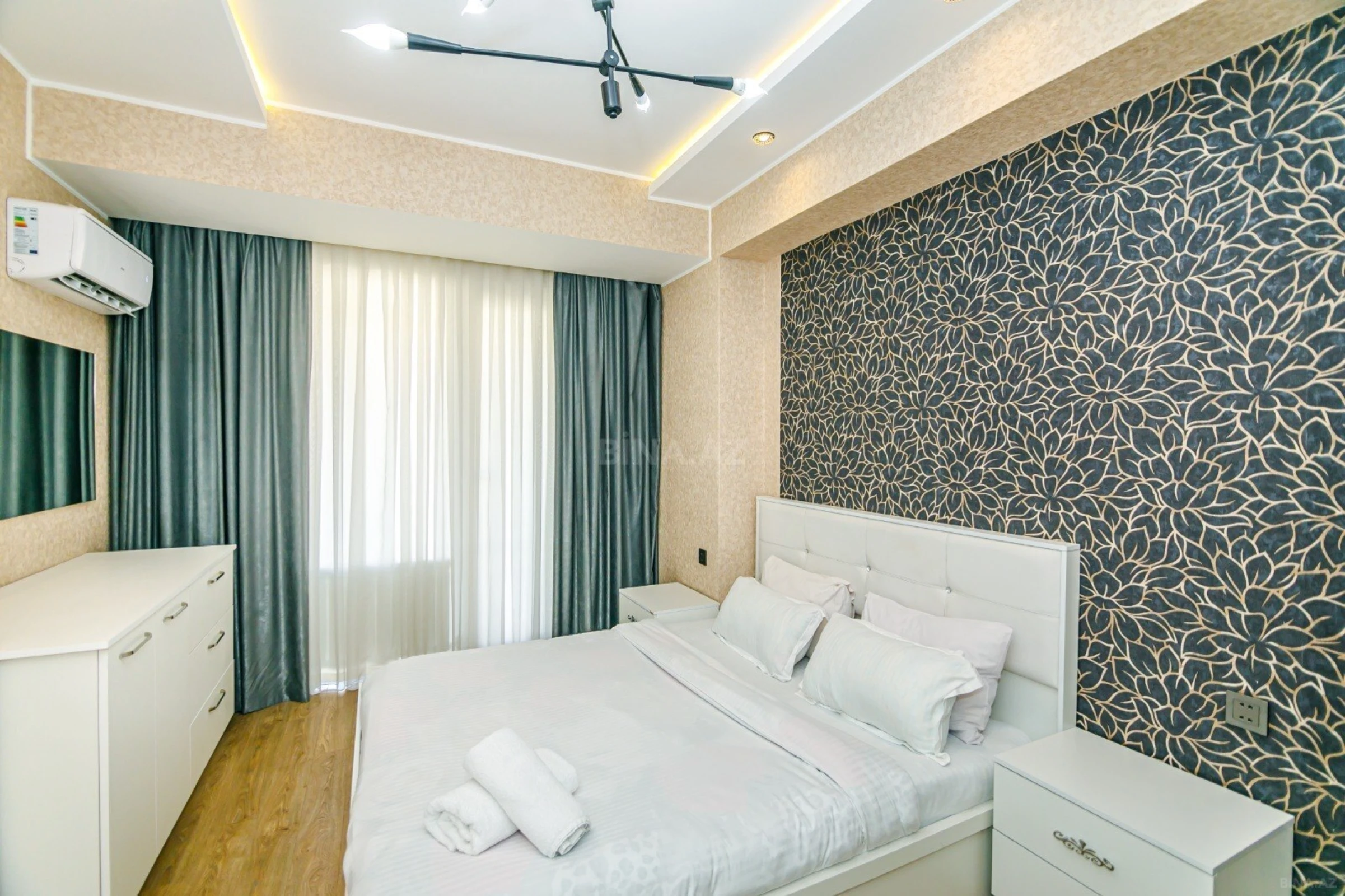 Kirayə verilir 3 otaqlı mənzil 120 m²